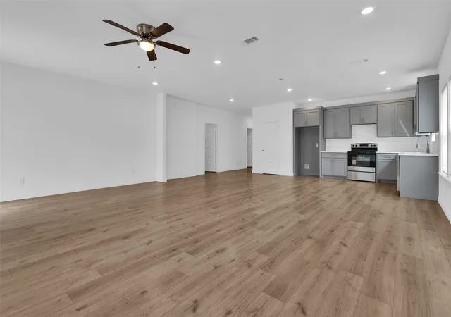 Photo 3 of Single family home for sale at 503 Martin Luther King St, Denison, TX 75020 | MLS# 21224524 | Listing updated on 2026-08-03