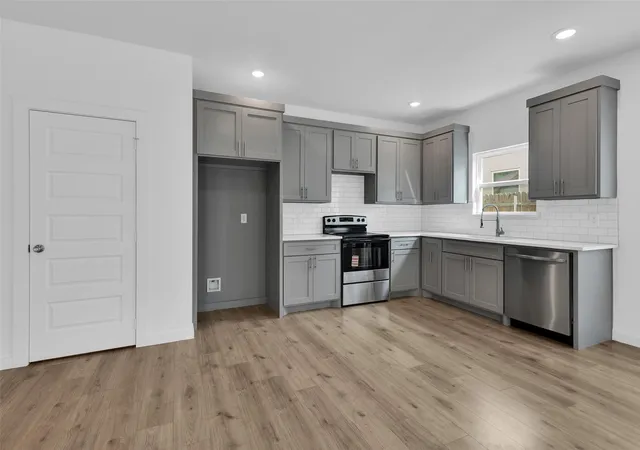 Photo 4 of Single family home for sale at 503 Martin Luther King St, Denison, TX 75020 | MLS# 21224524 | Listing updated on 2026-08-03