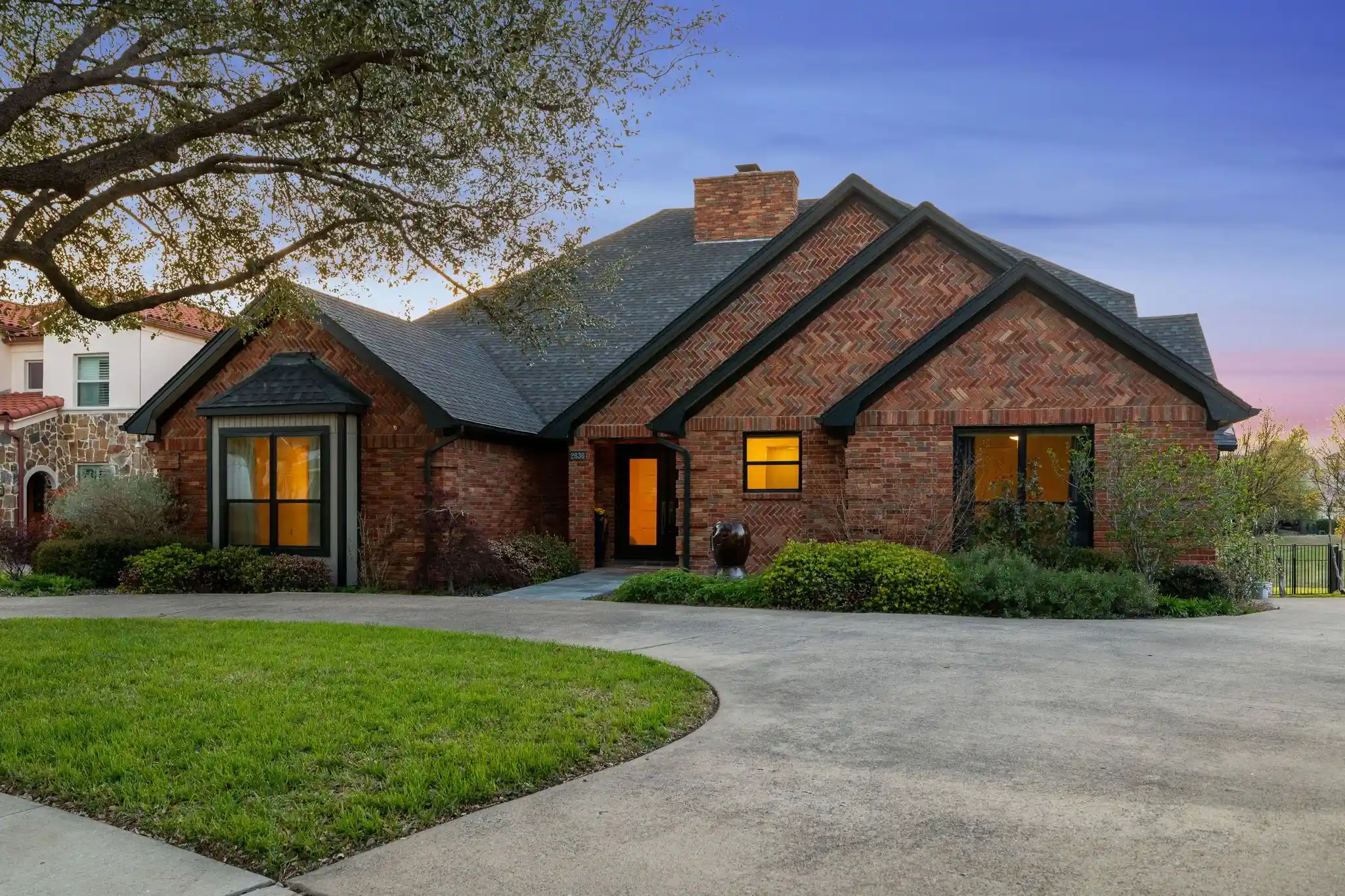 Photo 1 of Single family home for sale at 2636 Brookside Dr, Irving, TX 75063 | MLS# 21206795 | Listing updated on 2026-10-25