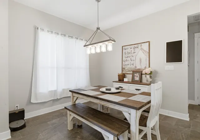 Photo 3 of Single family home for sale at 1103 Pioneer Xing, Weatherford, TX 76088 | MLS# 21224586 | Listing updated on 2026-09-30