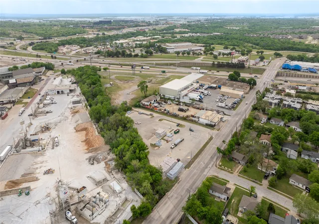 Photo 1 of Land for sale at 600 Loop 820, Fort Worth, TX 76115 | MLS# 21224983 | Listing updated on 2026-08-20