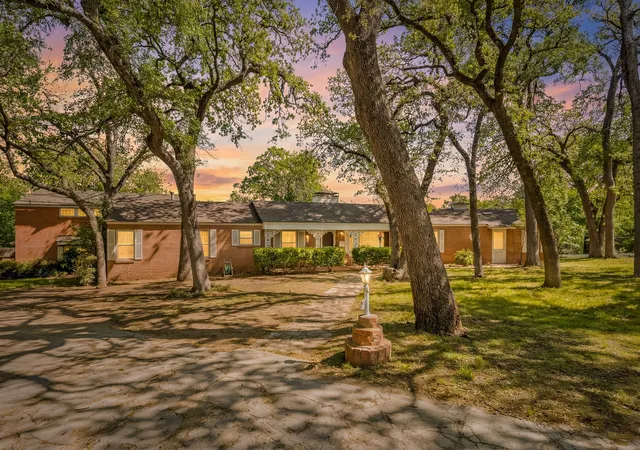 Single family home for sale at 1504 Smilax Ave, Fort Worth, TX 76111 | MLS# 21225085