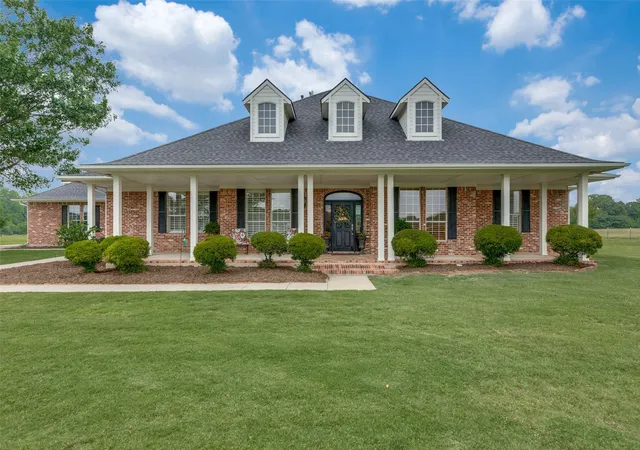 Photo 1 of Single family home for sale at 12198 Bell Rd, Pilot Point, TX 76258 | MLS# 21202469 | Listing updated on 2026-08-28