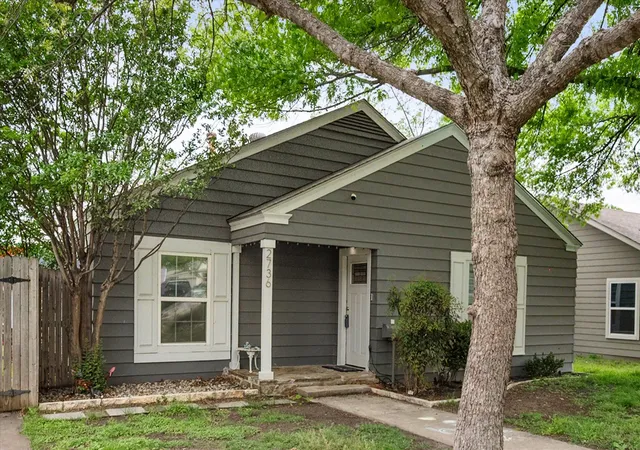 Photo 2 of Single family home for sale at 2736 Ryan Ave, Fort Worth, TX 76110 | MLS# 21212581 | Listing updated on 2026-08-28