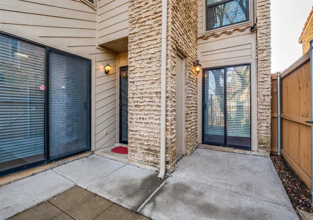 Homes for sale in Richardson, TX | 895 Dublin Dr #4, Richardson, TX 75080 | MLS# 21225193