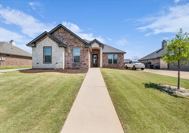 Homes for sale in Waco, TX | 10405 Aquilla Trl, Waco, TX 76708 | MLS# 21224691