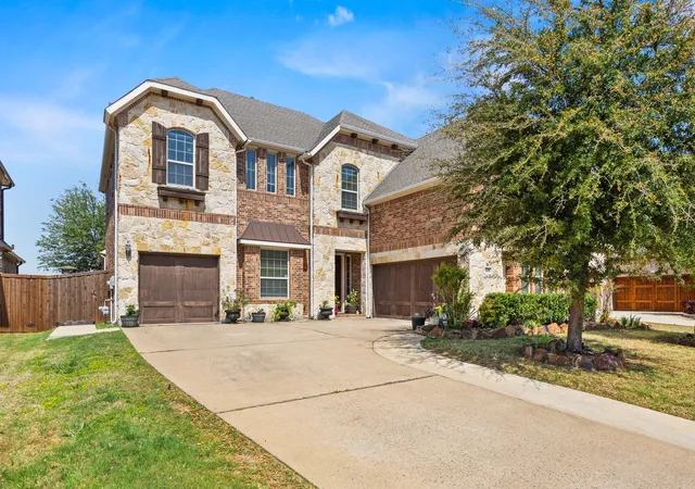 Photo 2 of Single family home for sale at 1608 Alamosa Dr, Allen, TX 75013 | MLS# 21225203 | Listing updated on 2026-09-02