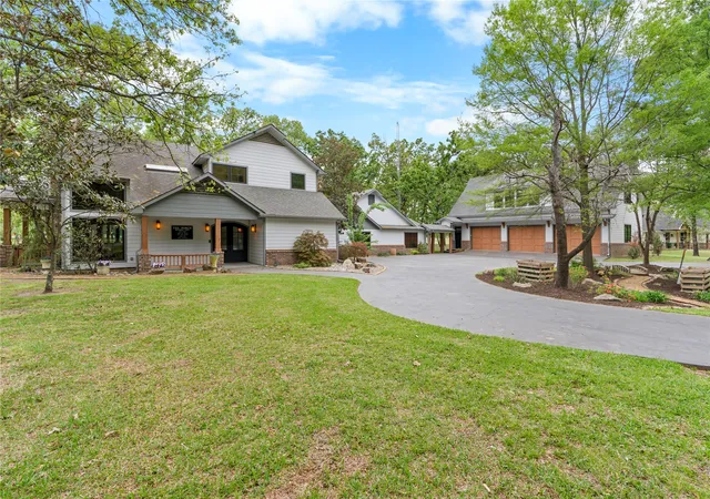 Photo 3 of Single family home for sale at 692 Private Road 5937, Emory, TX 75440 | MLS# 21222643 | Listing updated on 2026-09-30