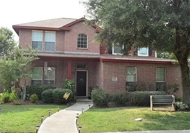 Photo 1 of Sale Pending at 103 Denali Ct, Terrell, TX 75160 | MLS# 21197729 | Listing updated on 2026-09-20