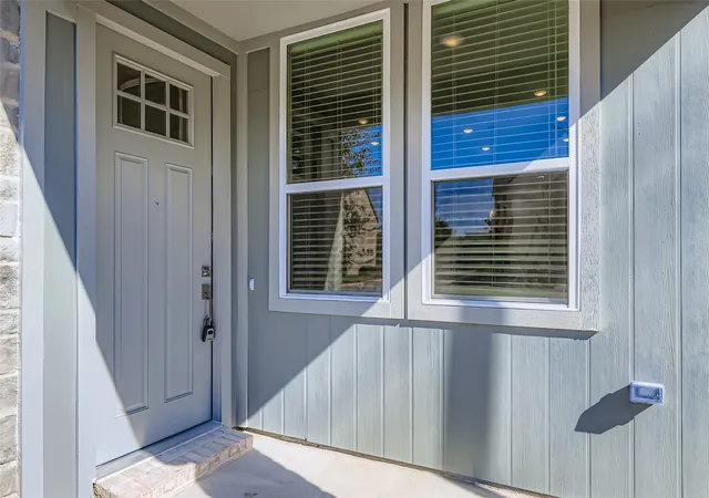 Photo 3 of Townhouse for sale at 1204 Pebblebrook Dr, Mc Kinney, TX 75071 | MLS# 21225207 | Listing updated on 2026-08-18