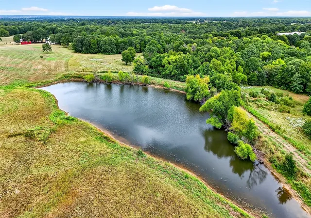 Homes for sale in Savoy, TX | 1200 County Road 1215, Savoy, TX 75479 | MLS# 21225199