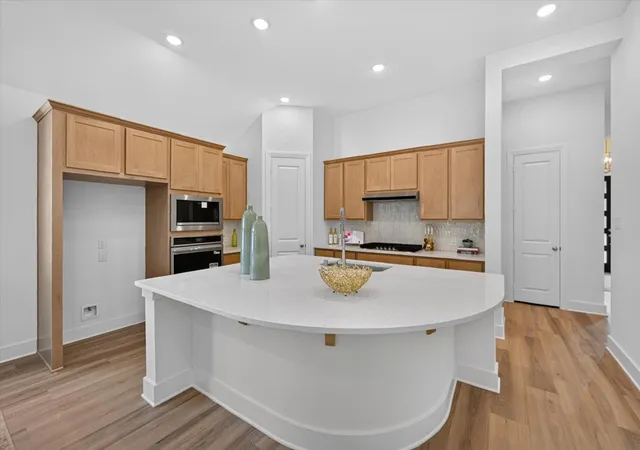 Photo 2 of Single family home for sale at 5008 Westhaven Cir, Denison, TX 75020 | MLS# 21224742 | Listing updated on 2026-09-28