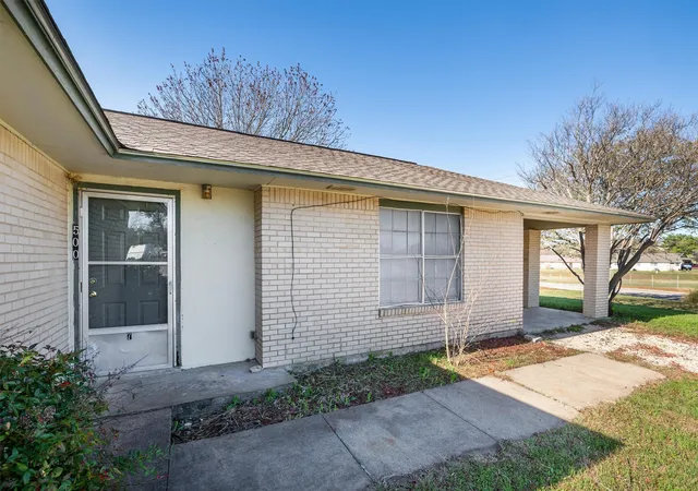 Homes for sale in Meridian, TX | 500 Hwy 22, Meridian, TX 76665 | MLS# 21225460
