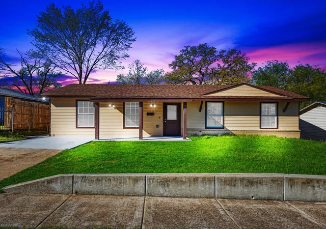 Photo 30 of Single family home for sale at 7245 Van Natta Ln, Fort Worth, TX 76112 | MLS# 21223188 | Listing updated on 2026-09-29