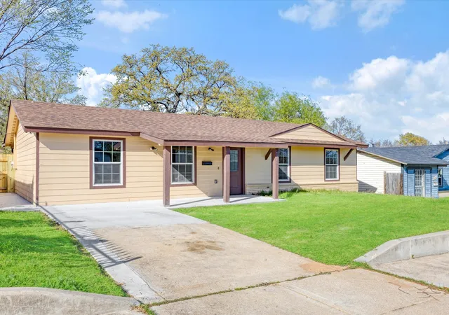 Photo 3 of Single family home for sale at 7245 Van Natta Ln, Fort Worth, TX 76112 | MLS# 21223188 | Listing updated on 2026-08-19