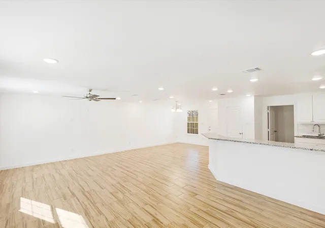 Photo 4 of Single family home for sale at 7245 Van Natta Ln, Fort Worth, TX 76112 | MLS# 21223188 | Listing updated on 2026-09-29