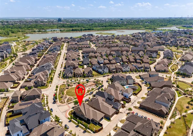 Photo 3 of Sale Pending at 4724 Raspberry Spar Ct, Arlington, TX 76005 | MLS# 21225227 | Listing updated on 2026-07-20