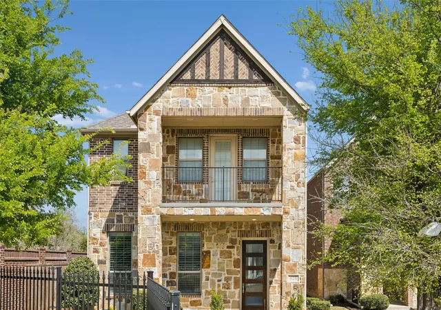 Homes for sale in Allen, TX | 628 Club Dr, Allen, TX 75013 | MLS# 21224180