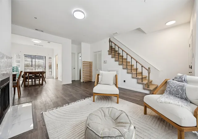 Homes for sale in Dallas, TX | 3919 Cole Ave #101, Dallas, TX 75204 | MLS# 21225689