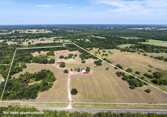 Photo 3 of Single family home for sale at 3139 Farm Road 3134, Cumby, TX 75433 | MLS# 21225709 | Listing updated on 2026-08-19