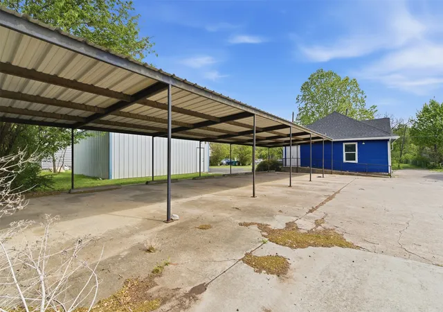 Homes for sale in Sherman, TX | 814 N Walnut St, Sherman, TX 75090 | MLS# 21224693