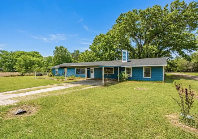 Homes for sale in Mabank, TX | 209 Pierce Dr, Mabank, TX 75156 | MLS# 21224290