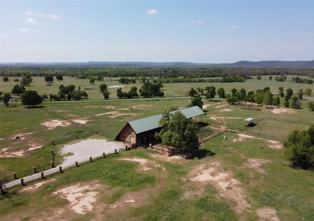 Homes for sale in Gordon, TX | 324 Glenhollow Dr, Gordon, TX 76453 | MLS# 21225549