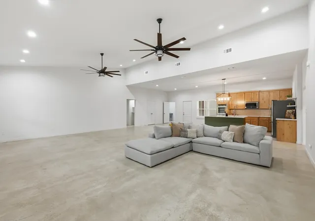 Photo 3 of Single family home for sale at 1445 County Road 3690, Paradise, TX 76073 | MLS# 21223626 | Listing updated on 2026-07-23