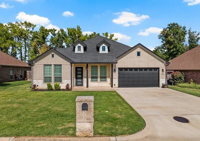 Homes for sale in Mt Pleasant, TX | 237 Kathryns Ct, Mt Pleasant, TX 75455 | MLS# 21225837