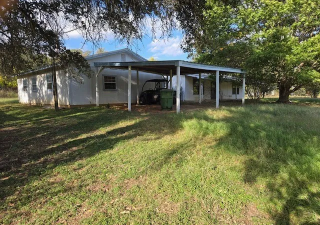 Homes for sale in Iredell, TX | 300 A E 3rd St, Iredell, TX 76649 | MLS# 21225865