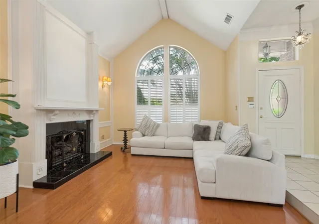 Photo 2 of Single family home for sale at 4055 Seabury Dr, Dallas, TX 75287 | MLS# 21225969 | Listing updated on 2026-07-26