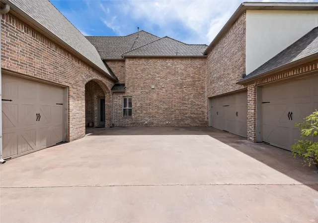 Homes for sale in Heath, TX | 125 Manor Dr, Heath, TX 75032 | MLS# 21225096