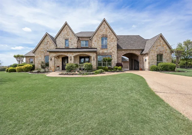 Homes for sale in Heath, TX | 125 Manor Dr, Heath, TX 75032 | MLS# 21225096