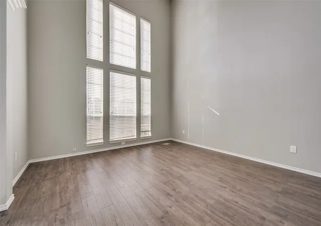 Photo 4 of Single family home for sale at 2007 Firewater Pl, Lewisville, TX 75067 | MLS# 21225062 | Listing updated on 2026-08-28