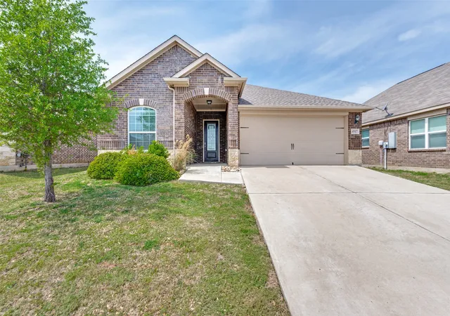 Homes for sale in Denton, TX | 4517 Shy Creek Ln, Denton, TX 76207 | MLS# 21225945