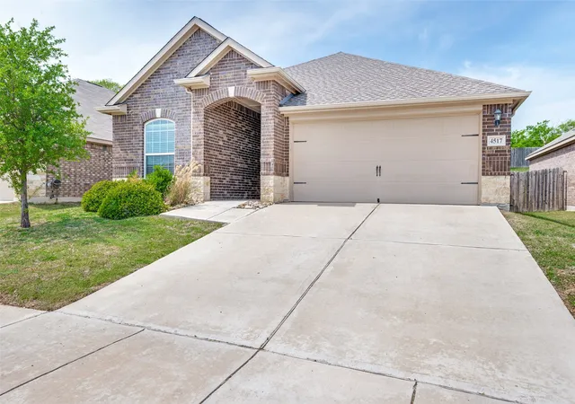 Homes for sale in Denton, TX | 4517 Shy Creek Ln, Denton, TX 76207 | MLS# 21225945
