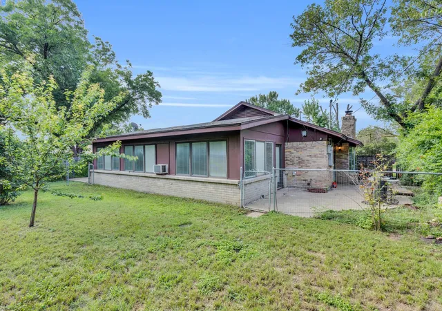 Photo 3 of Single family home for sale at 7509 Overhill Rd, Fort Worth, TX 76116 | MLS# 21224805 | Listing updated on 2026-08-31