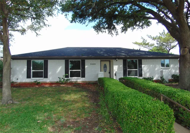 Photo 1 of Sale Pending at 3229 Kensington Dr, Mesquite, TX 75150 | MLS# 21201624 | Listing updated on 2026-07-27