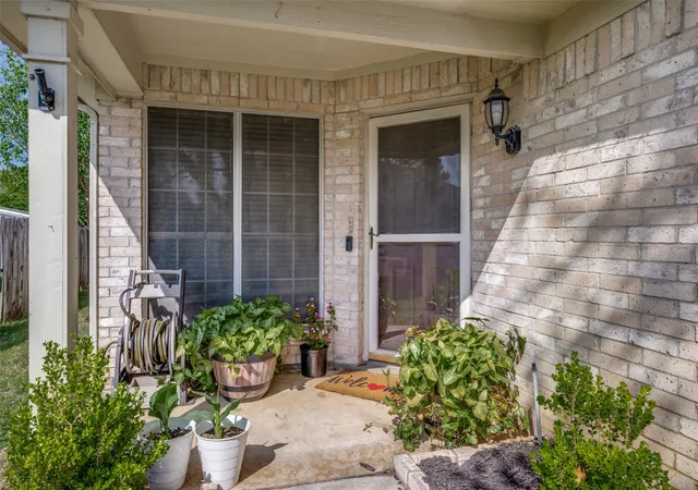 Homes for sale in Lake Dallas, TX | 745 Winding Oak, Lake Dallas, TX 75065 | MLS# 21226064