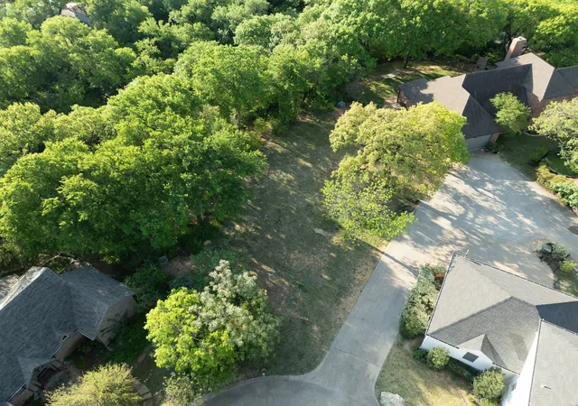 Photo 3 of Land for sale at 1236 Kelpie Ct, Fort Worth, TX 76111 | MLS# 21226438 | Listing updated on 2026-09-28