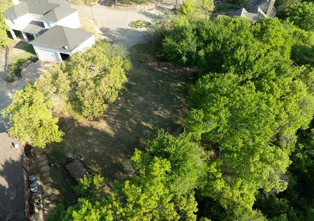 Photo 4 of Land for sale at 1236 Kelpie Ct, Fort Worth, TX 76111 | MLS# 21226438 | Listing updated on 2026-09-28