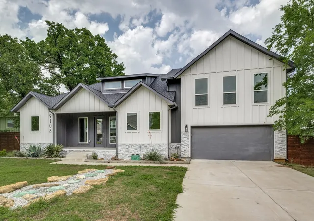 Photo 3 of Single family home for sale at 9108 Shoshone Trl, Flower Mound, TX 75022 | MLS# 21226471 | Listing updated on 2026-08-25