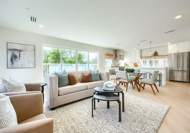 1st image of 5705 Live Oak St #D, Dallas, TX 75206 | MLS# 21224874