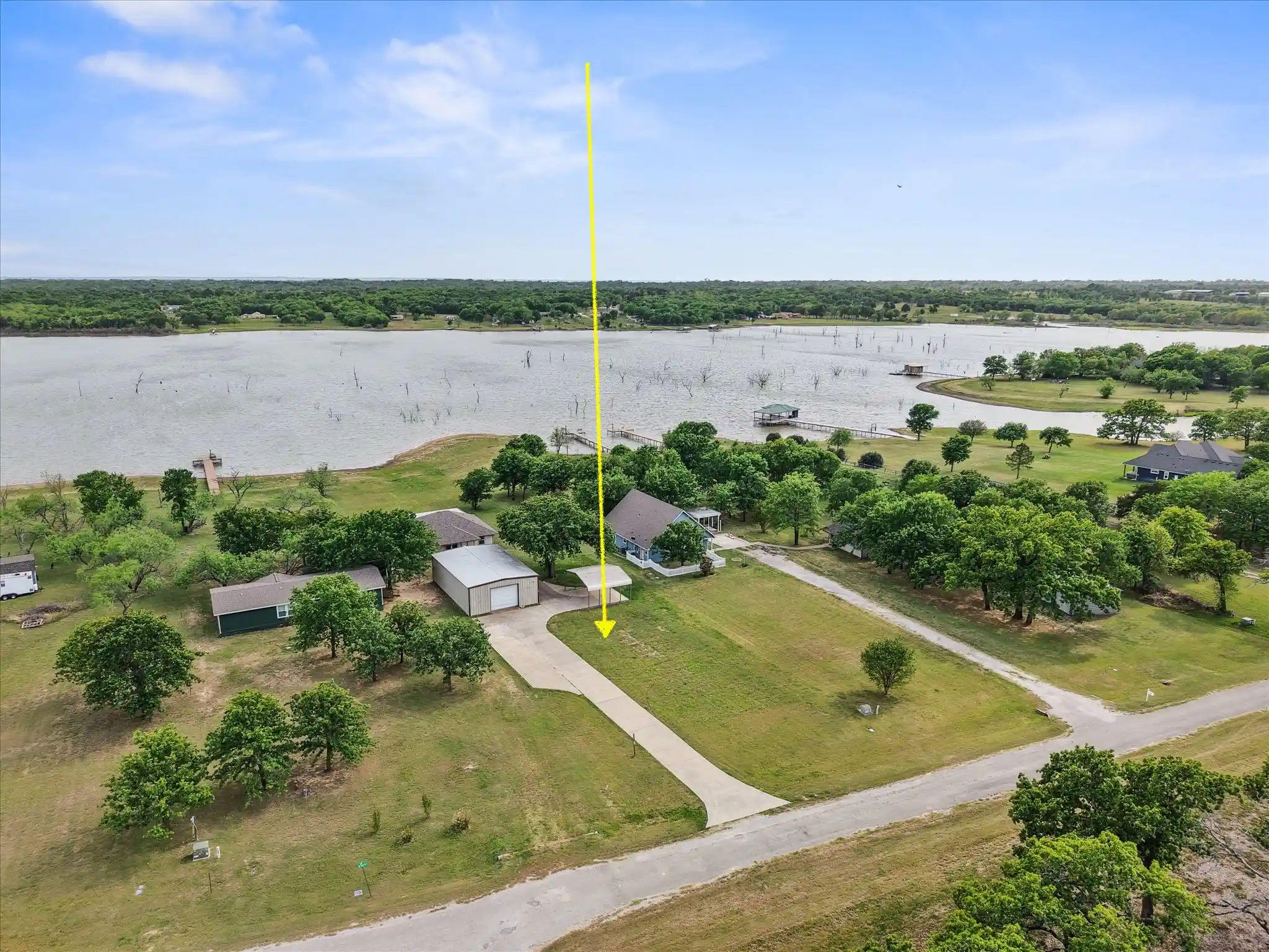 Photo 1 of Single family home for sale at 203 County Road 3124a, Corsicana, TX 75109 | MLS# 21218042 | Listing updated on 2026-10-09