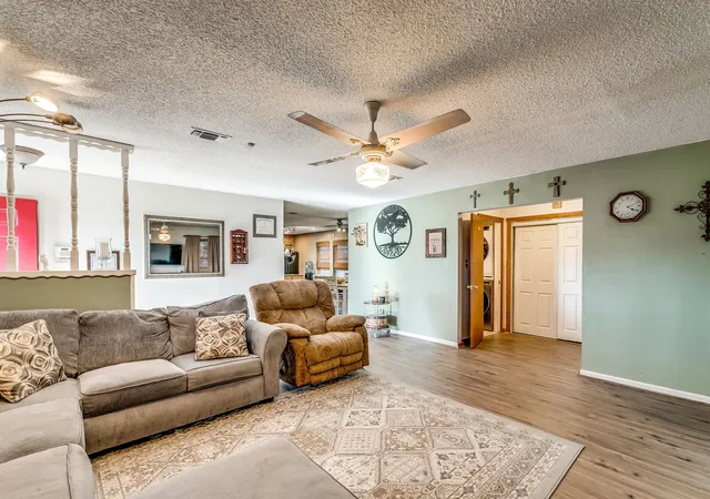 Photo 3 of Single family home for sale at 2912 Fm 920, Weatherford, TX 76088 | MLS# 21225578 | Listing updated on 2026-08-21