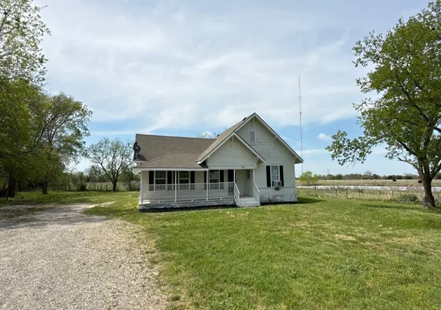 Homes for sale in Bonham, TX | 1338 S State Hwy 121, Bonham, TX 75418 | MLS# 21224718