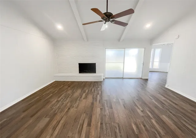 Photo 3 of Single family home for sale at 2800 N Surrey Dr, Carrollton, TX 75006 | MLS# 21226917 | Listing updated on 2026-08-27