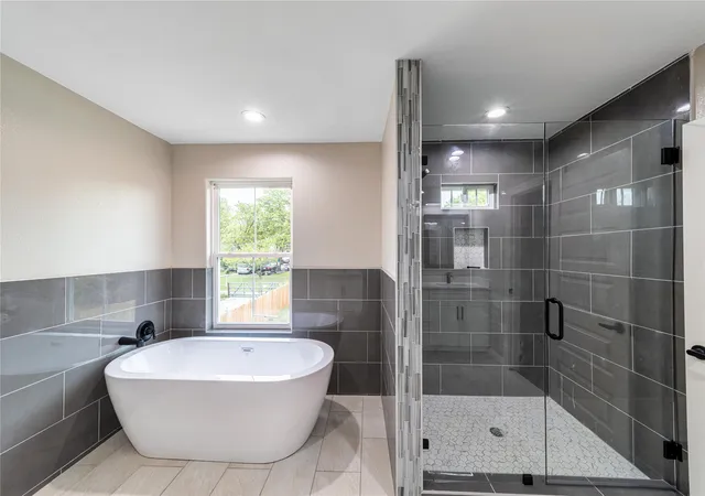 Photo 3 of Single family home for sale at 3134 Alaska Ave, Dallas, TX 75216 | MLS# 21224971 | Listing updated on 2026-07-24