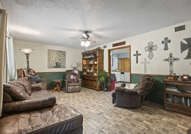 Homes for sale in Mt Pleasant, TX | 504 E 3Rd, Mt Pleasant, TX 75455 | MLS# 21223417