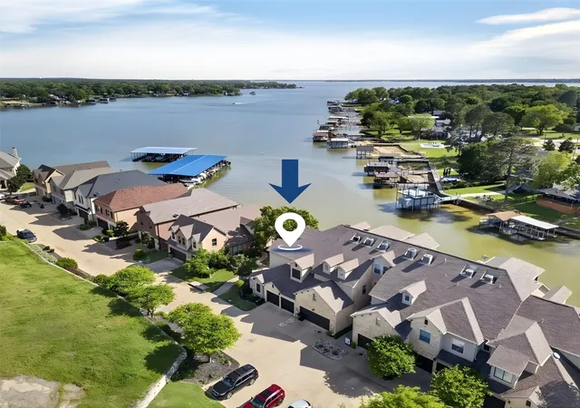 Photo 1 of Single family home for sale at 128 Marina Dr, Mabank, TX 75156 | MLS# 21227115 | Listing updated on 2026-07-10
